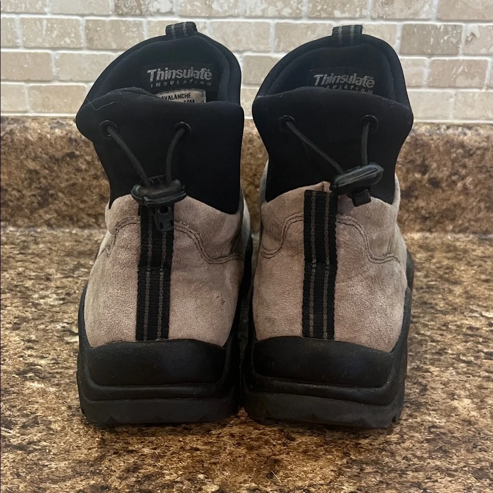 Bass Men's Taupe Suede Ankle Boots with Black Collar